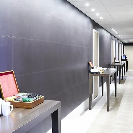 Novotel Birmingham Airport Terminal Building - Nec Отель Бикенхил