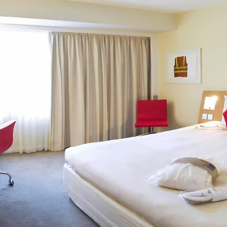 Novotel Birmingham Airport Terminal Building - Nec Бикенхил